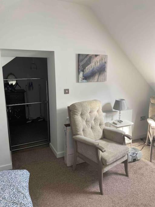 Helens Haven First Floor Apartment Via Stairs 普雷斯顿 外观 照片